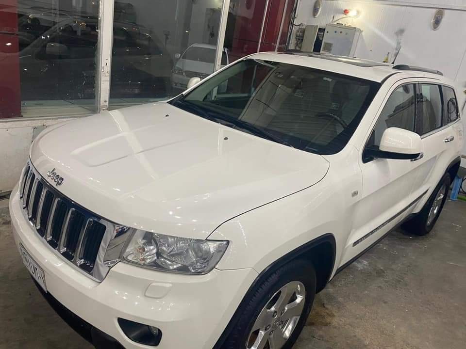 جیپ گراند شیرۆکی